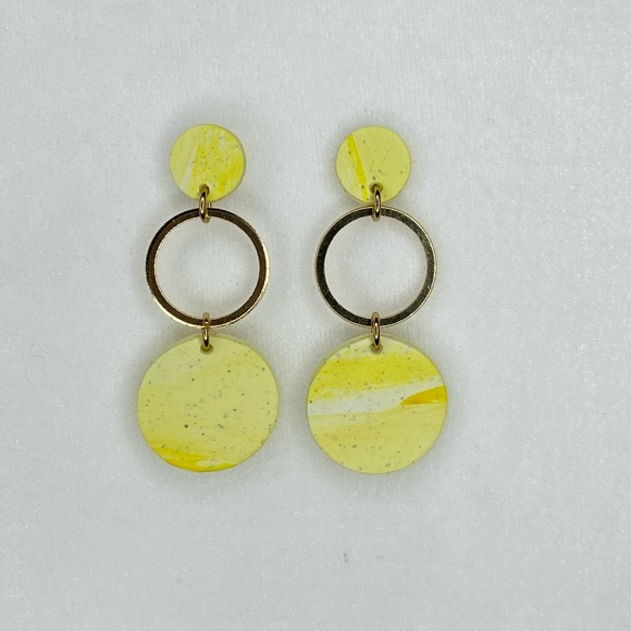 Handcrafted polymer clay earrings - Picture 1 of 3